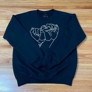 Women’s Love Graphic Sweatshirt